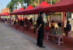 <b>眾志成城抗疫情，領(lǐng)威保安在一線</b>